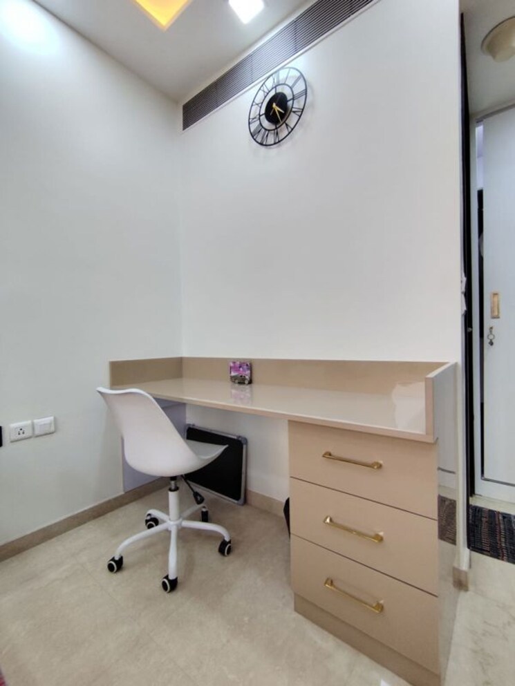 Team Area, lodha-marquise 4 Bedroom 2500 Sq.Ft. Apartment In Worli Mumbai 9779435