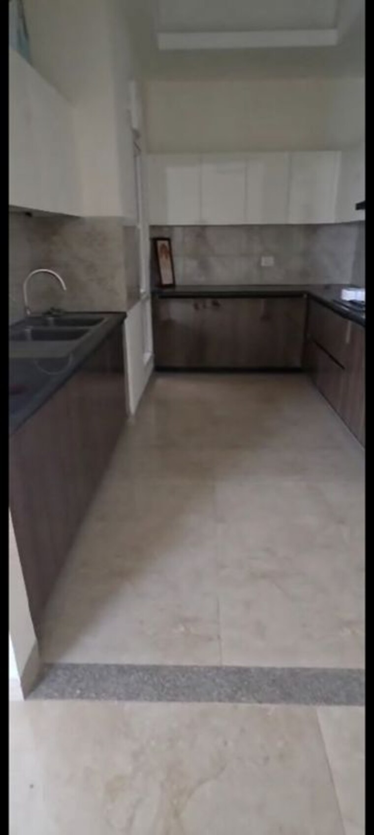Kitchen, uchdpl-veridia-oakwood-enclave 4 Bedroom 2385 Sq.Ft. Apartment In Wave City Ghaziabad 9779496