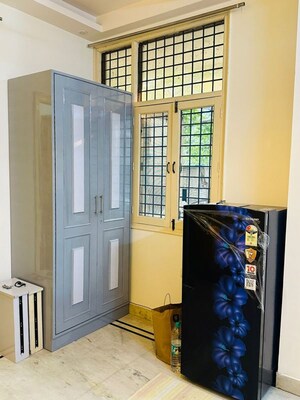 Room in 1 BHK Builder Floor at Sector 5 Wave City – for Rent