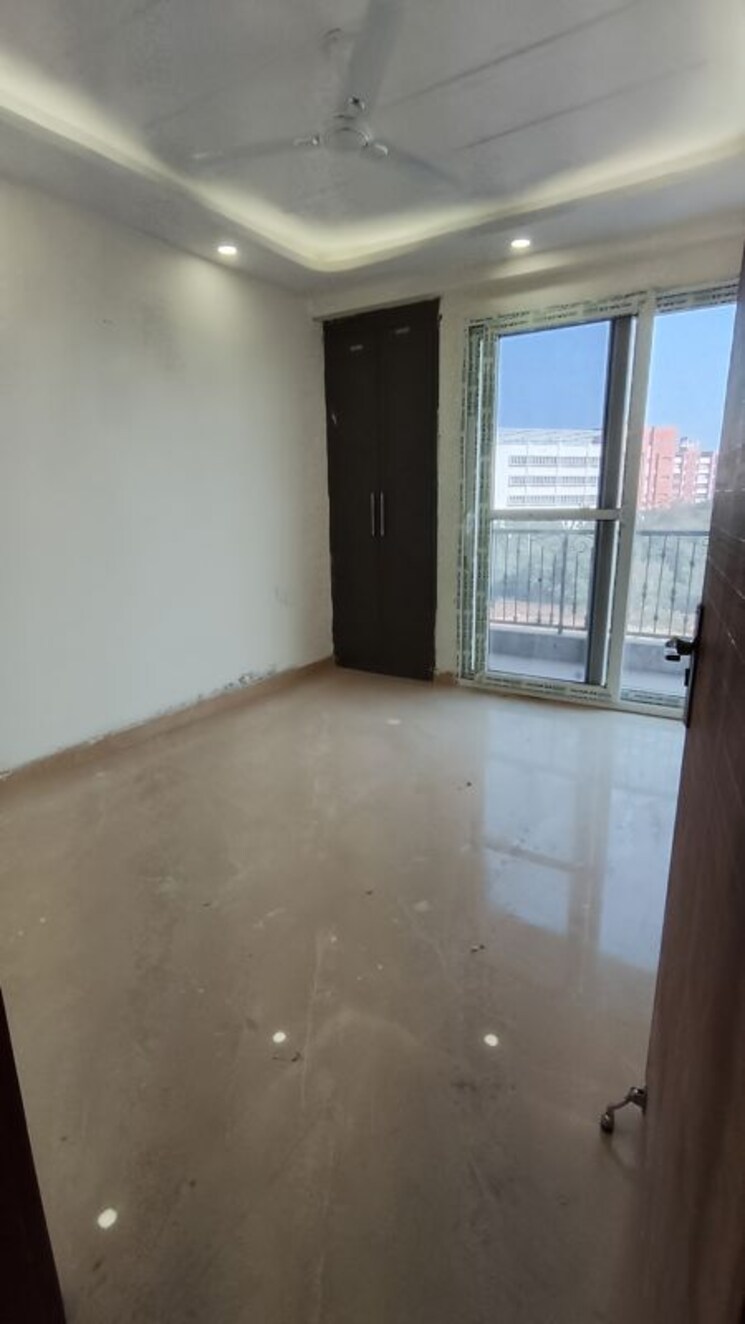 Room, satbari 3 Bedroom 1080 Sq.Ft. Builder Floor In Satbari Delhi 9779523