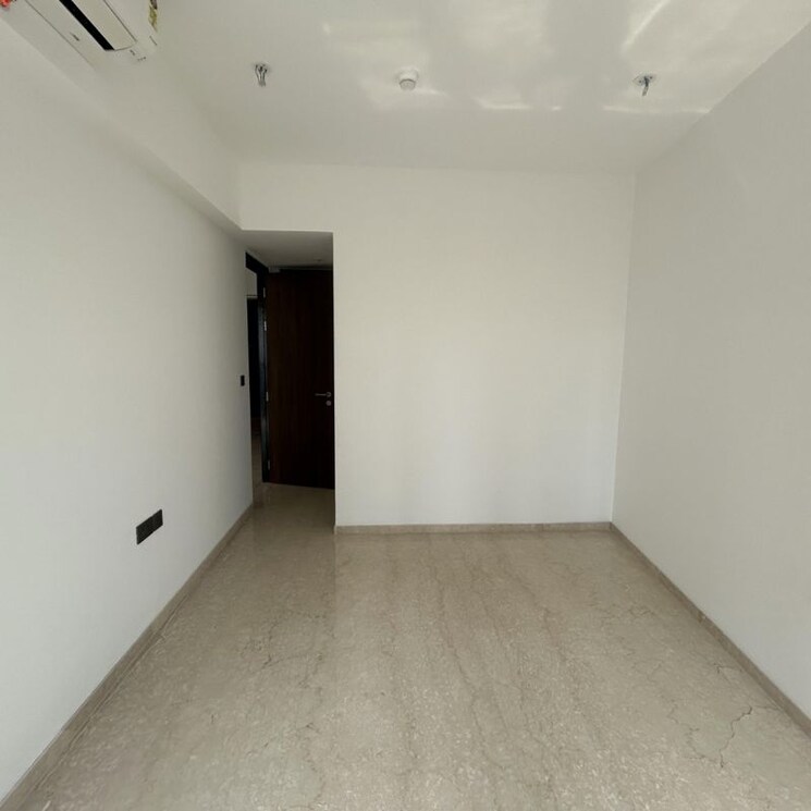 Room, lodha-the-park 3 Bedroom 1090 Sq.Ft. Apartment In Century Mills Mumbai 9779539