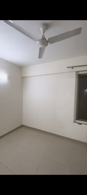 Room in 1 BHK Apartment at Wave Dream Homes, Wave City – for Rent