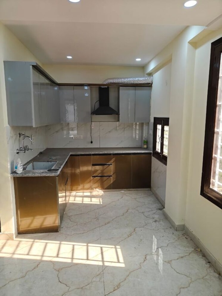 Kitchen, mahavir enclave 1 2 Bedroom 620 Sq.Ft. Builder Floor In Mahavir Enclave 1 Delhi 9779552