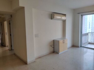 Room in 3 BHK Apartment at Sector 90 – for Sale