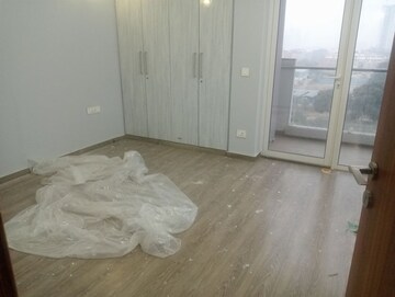 3.5 BHK Apartment For Rent in Unitech The Close South, Sector 50