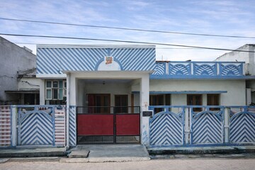  Pg For Rent in Telibagh