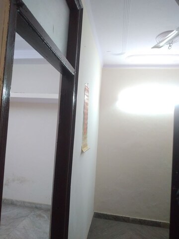 Building Lobby in 1.5 BHK Builder Floor at Govindpuri – for Rent