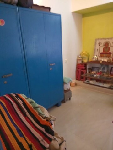 Room in 3 BHK Apartment at Vardhman Gardens, Balkum Pada – for Sale