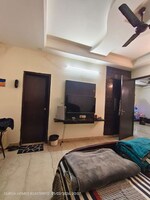 3 BHK 215 Sq.Ft. Builder Floor in Sushant Lok I