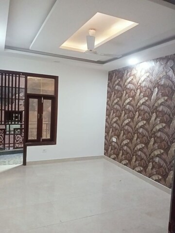 Room in 3 BHK Apartment at Sultanpur – for Sale