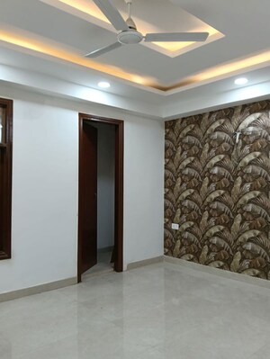 Room in 3 BHK Apartment at Sultanpur – for Sale
