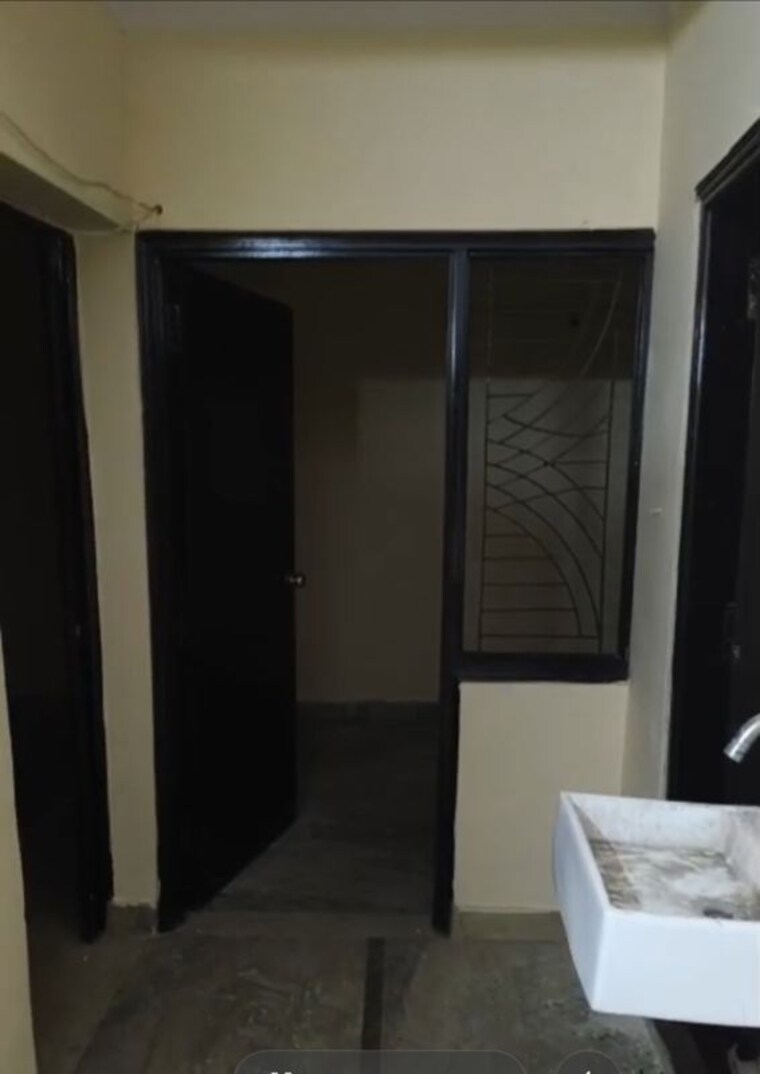 Bedroom, karol bagh 2.5 Bedroom 504 Sq.Ft. Builder Floor In Karol Bagh Delhi 9765283