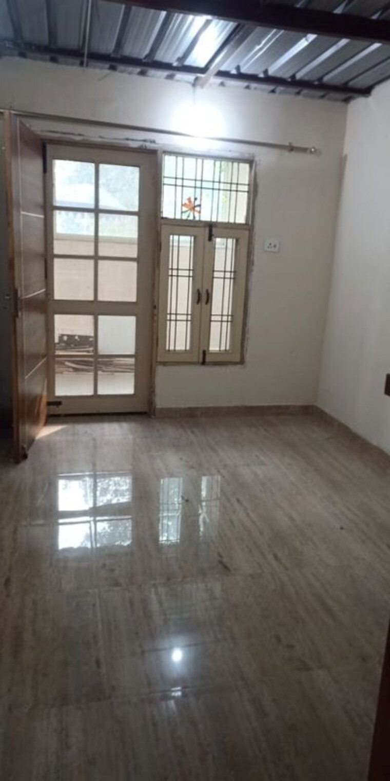 Room, omaxe-heights 2 Bedroom 1500 Sq.Ft. Apartment In Sector 86 Faridabad 9779819