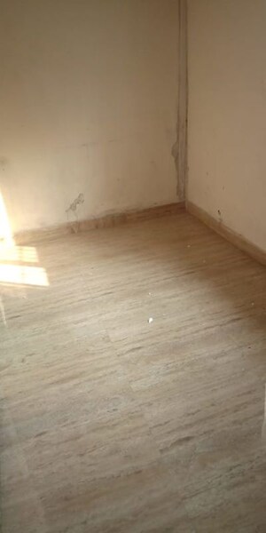 Room in 2 BHK Apartment at Omaxe Heights, Sector 86 – for Rent