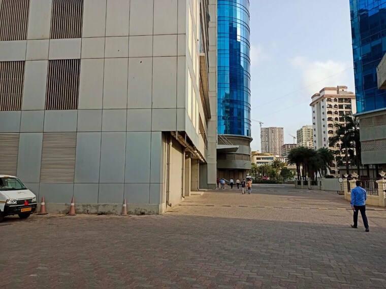 Exterior View, malad west Commercial Office Space 3700 Sq.Ft. In Malad West Mumbai 9779833