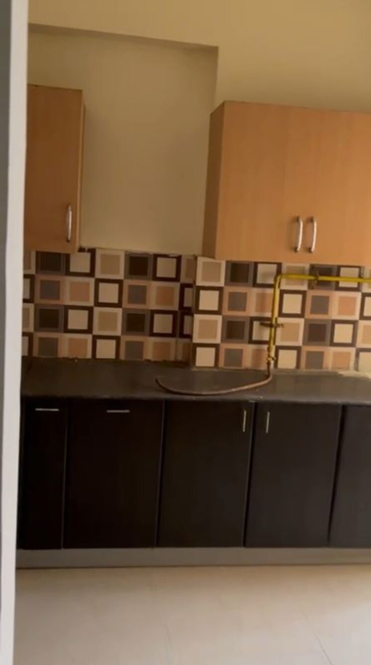 Kitchen, shree-energy-classic-residency 3 Bedroom 1600 Sq.Ft. Apartment In Raj Nagar Extension Ghaziabad 9779843