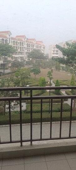 4 BHK + Extra Room Apartment For Rent in Sushma Valencia