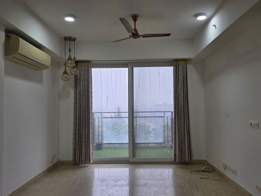 3.5 BHK + Servant Room 1996 Sq.Ft. Apartment in Conscient Heritage One