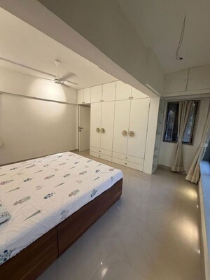 Bedroom in 3 BHK Apartment at Bandra West – for Rent