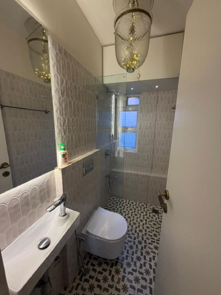 Bathroom, bandra west 3 Bedroom 1100 Sq.Ft. Apartment In Bandra West Mumbai 9779844