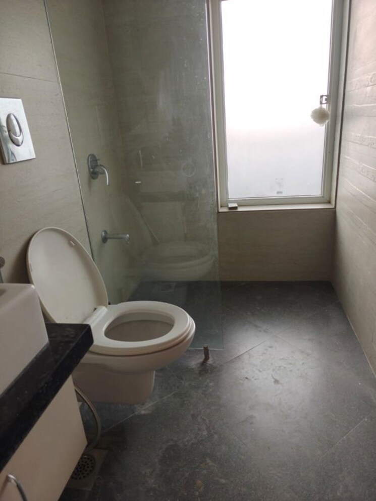 Bathroom, santacruz east 3 Bedroom 1400 Sq.Ft. Apartment In Santacruz East Mumbai 9779878
