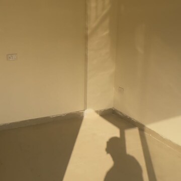 Furnished Amenities in 4 BHK Builder Floor at Uppal Southend, Sector 49 – for Sale