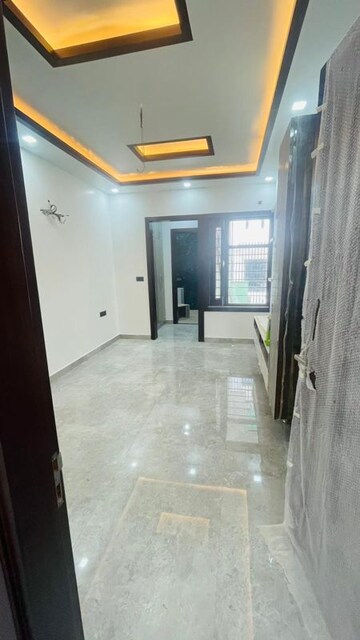 Building Lobby in 3 BHK Builder Floor at Parklands, Sector 85 – for Rent