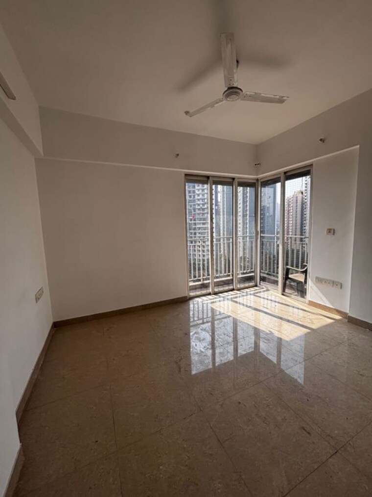 Room, the-wadhwa-platina 3 Bedroom 939 Sq.Ft. Apartment In Kolshet Road Thane 9779945