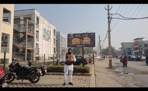  Showroom – Exterior View View at Sushma Capital, Kishanpura - for Rent