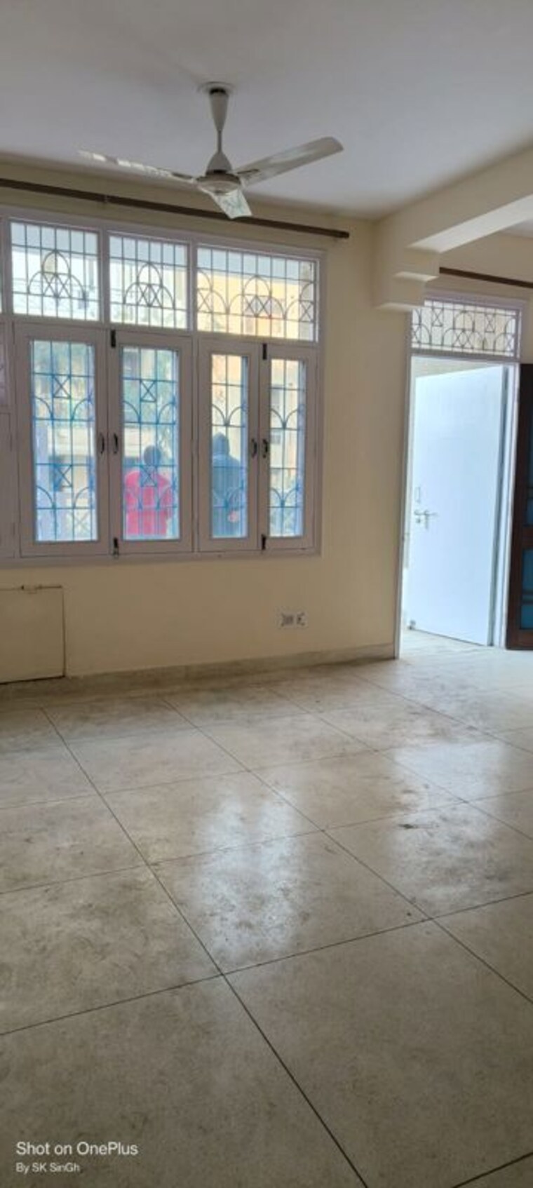 Room, sector 12 dwarka 3 Bedroom 1650 Sq.Ft. Apartment In Sector 12 Dwarka Delhi 9779925