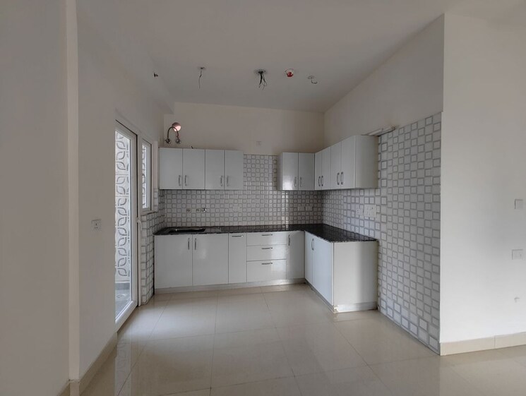 Kitchen, samridhi-luxuriya-avenue 3 Bedroom 1395 Sq.Ft. Apartment In Sector 150 Noida 9779963