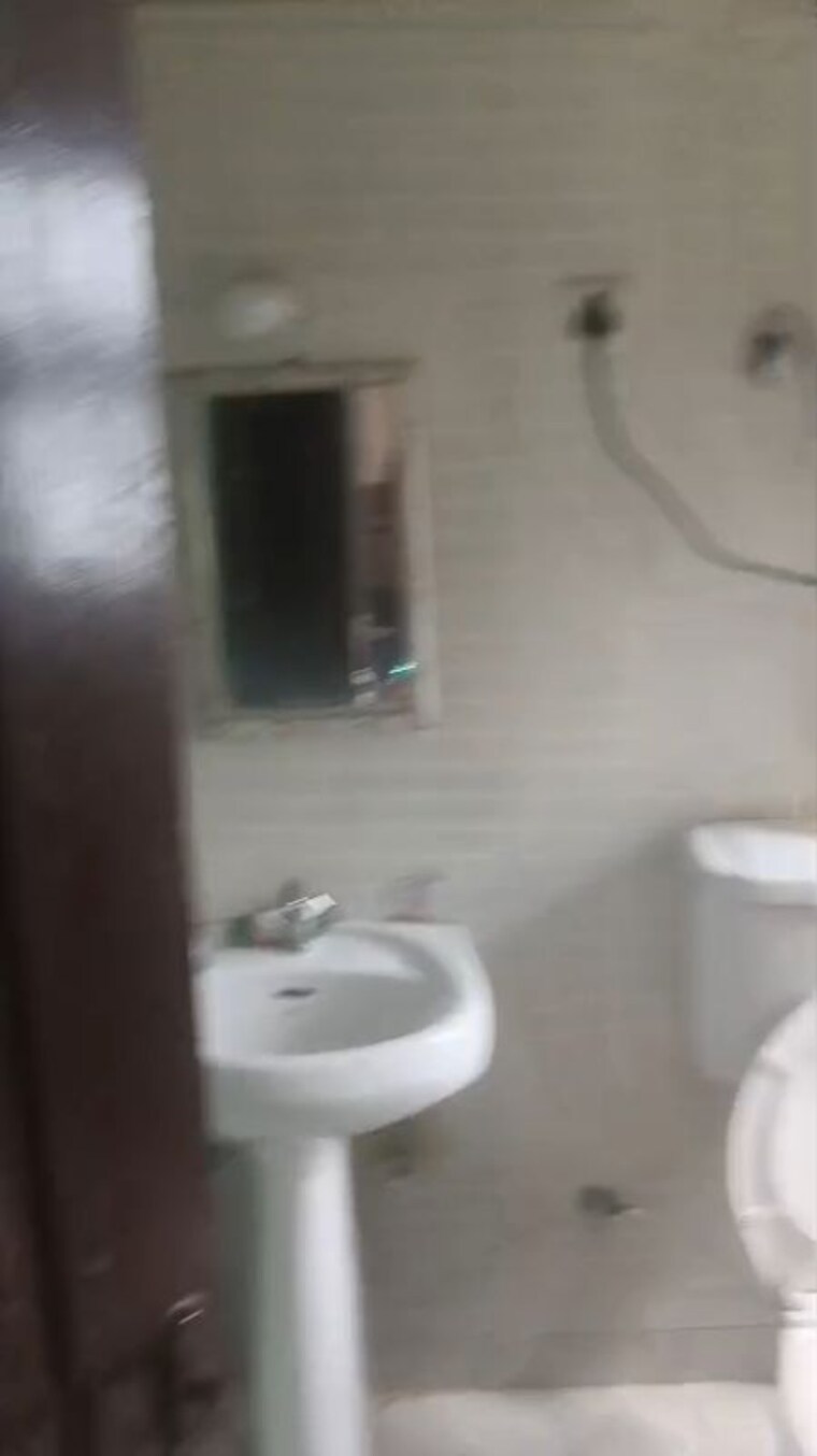 Bathroom, shree-energy-classic-residency 3 Bedroom 1190 Sq.Ft. Apartment In Raj Nagar Extension Ghaziabad 9779964