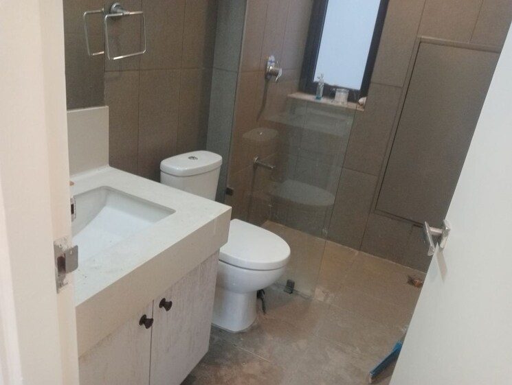 Bathroom, ireo-skyon 3.5 Bedroom 2045 Sq.Ft. Apartment In Sector 60 Gurgaon 9780063