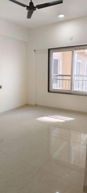 Room in 3 BHK Apartment at Shreeji Atlantis, Malad West – for Rent