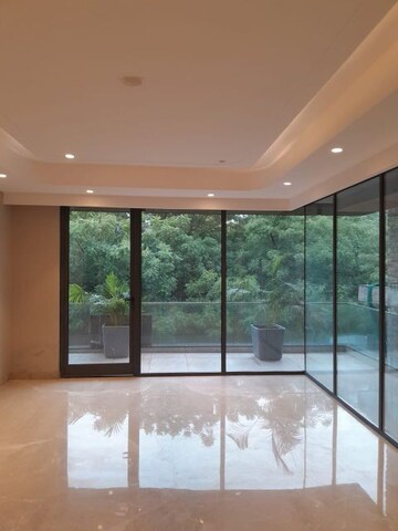 6 BHK Villa For Sale in Kalkaji