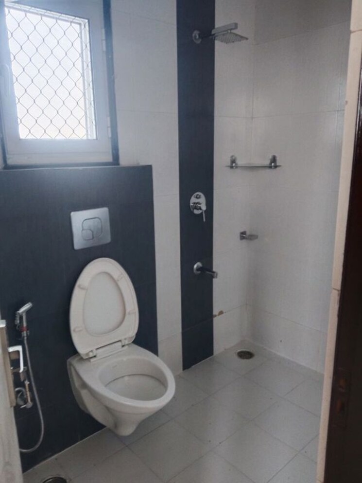 Bathroom, vaishali nagar 3 Bedroom 1700 Sq.Ft. Apartment In Vaishali Nagar Jaipur 9779997