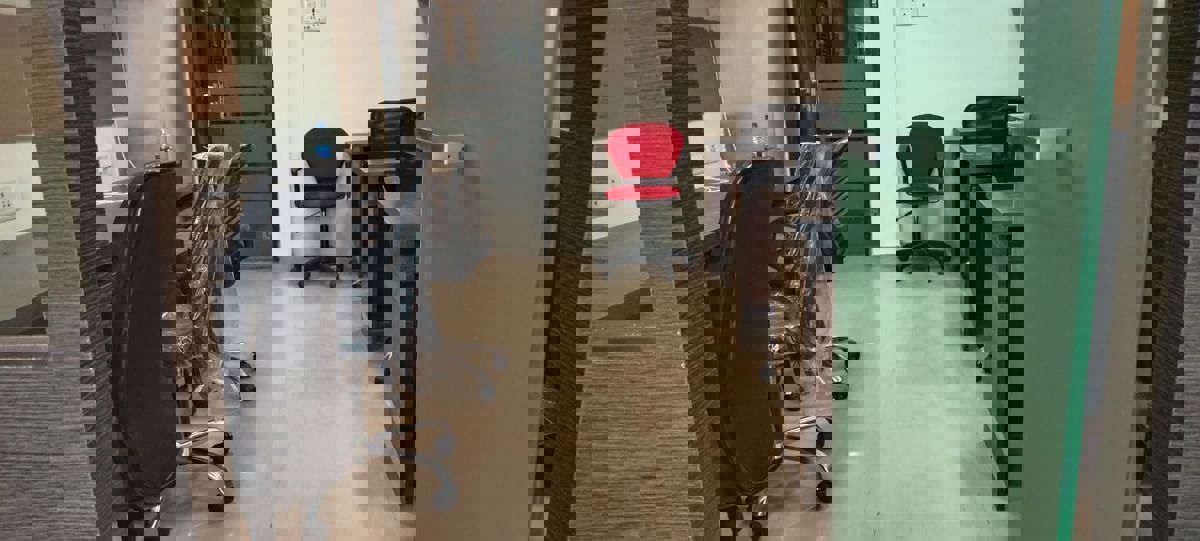 Office Space For Rent in Malad West