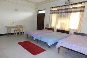 Bedroom in  Pg at Sector 8 – for Rent
