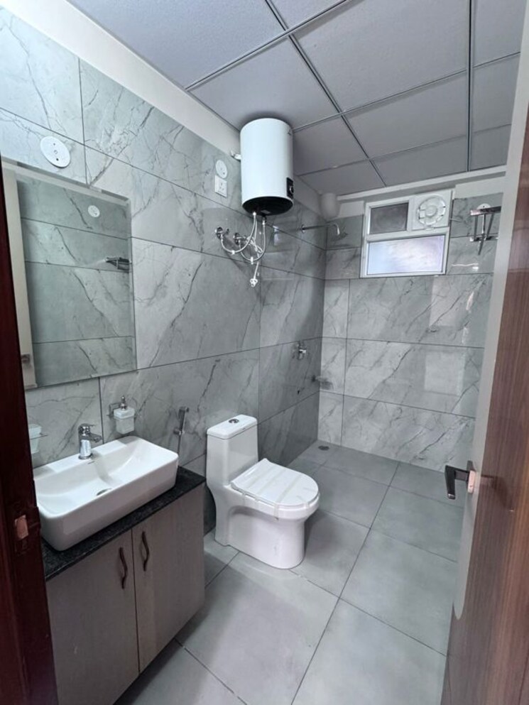Bathroom, nirman nagar 3 Bedroom 1603 Sq.Ft. Apartment In Nirman Nagar Jaipur 9779947