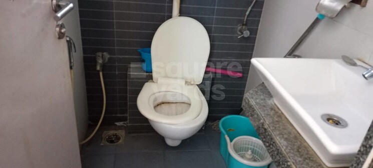 Bathroom, malad west Commercial Office Space 380 Sq.Ft. In Malad West Mumbai 9780235