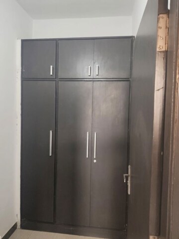 Furnished Amenities in 3 BHK Apartment at Vaishali Nagar – for Rent