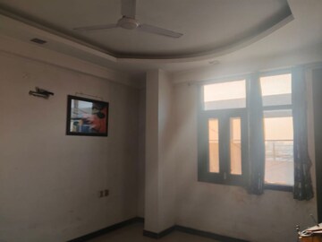 Room in 3 BHK Apartment at Vaishali Nagar – for Rent