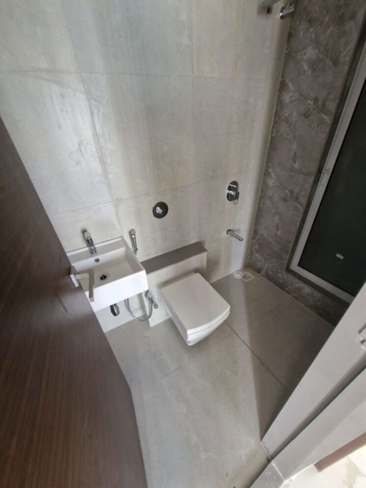 Bathroom, dotom-isle 1 Bedroom 393 Sq.Ft. Apartment In Malad West Mumbai 9780413