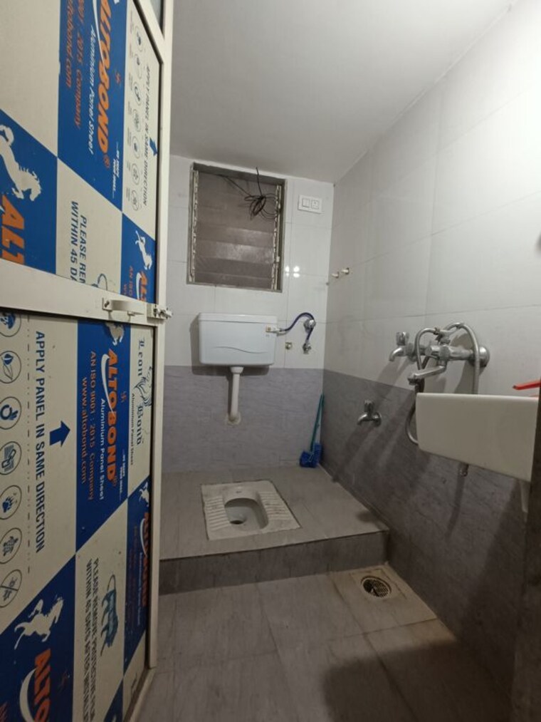 Bathroom, seven-apna-ghar-phase-2-plot-a 1 Bedroom 575 Sq.Ft. Apartment In Mira Road Thane 9780584