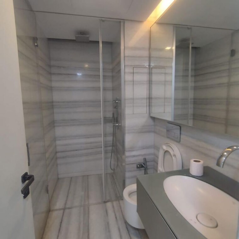Bathroom, lodha-world-crest 4 Bedroom 2250 Sq.Ft. Apartment In Empire Mill Mumbai 9780587