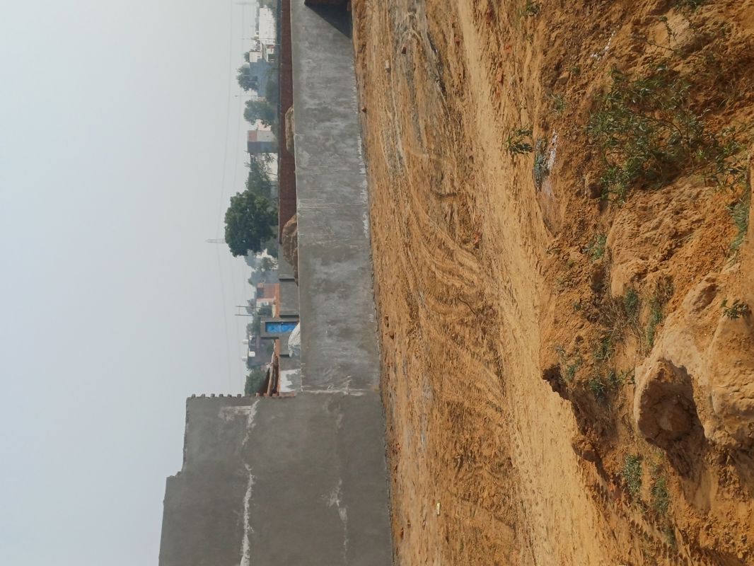 Plot For Sale in Nacholi