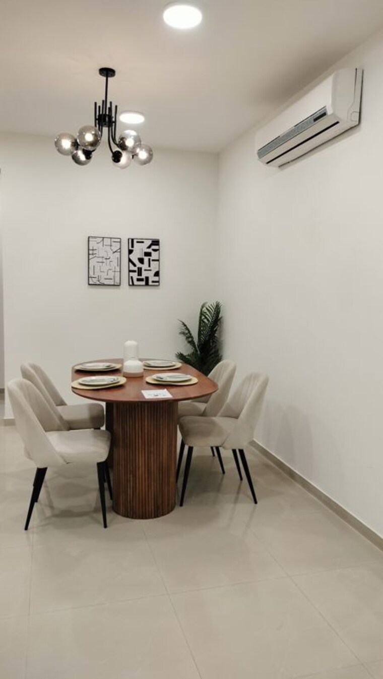 Dining area, oberoi-realty-woods 3 Bedroom 900 Sq.Ft. Apartment In Goregaon East Mumbai 9780600