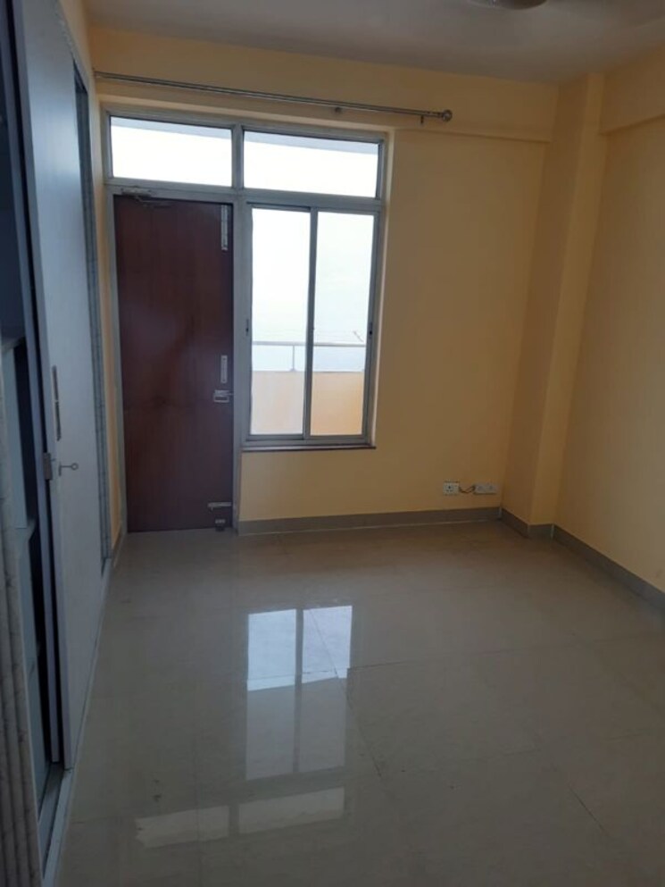 Room, sector 13 dwarka 2 Bedroom 1340 Sq.Ft. Apartment In Sector 13 Dwarka Delhi 9780633