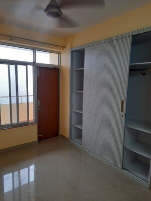 Room in 2 BHK Apartment at Sector 13 Dwarka – for Rent