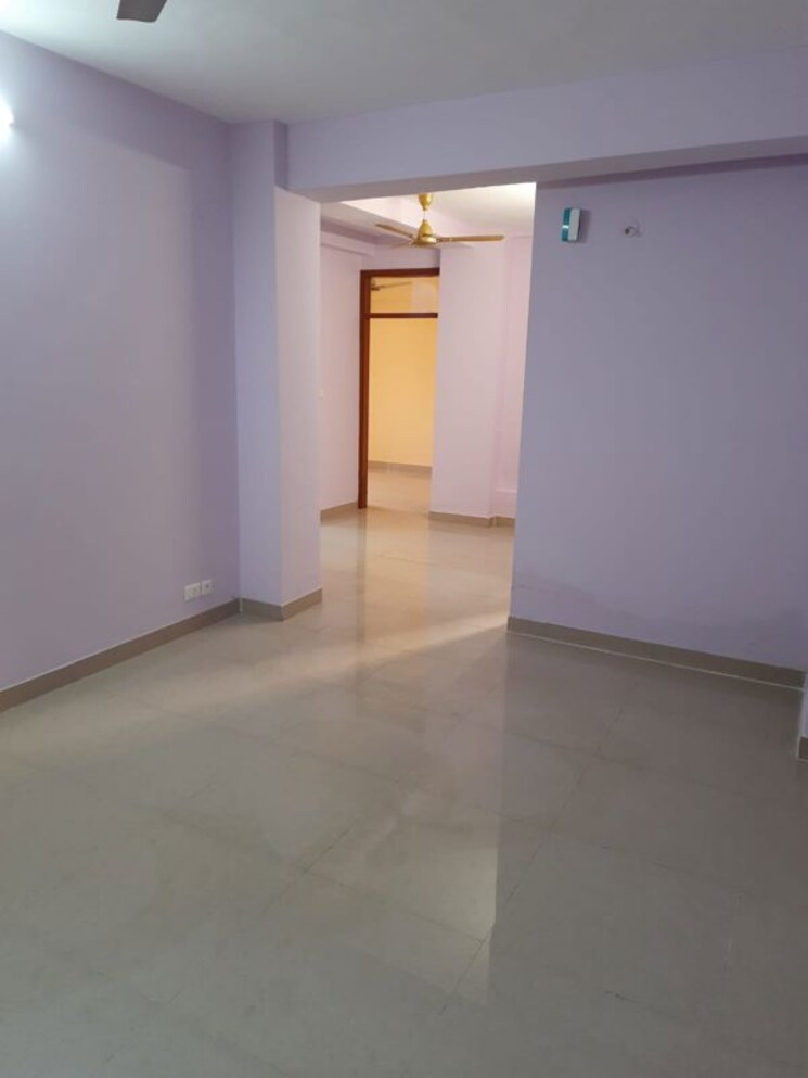 Room, sector 13 dwarka 2 Bedroom 1340 Sq.Ft. Apartment In Sector 13 Dwarka Delhi 9780633